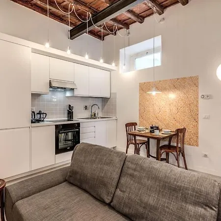 Trastevere Vicolo Del Leopardo