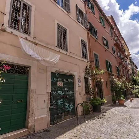 Trastevere Vicolo Del Leopardo *